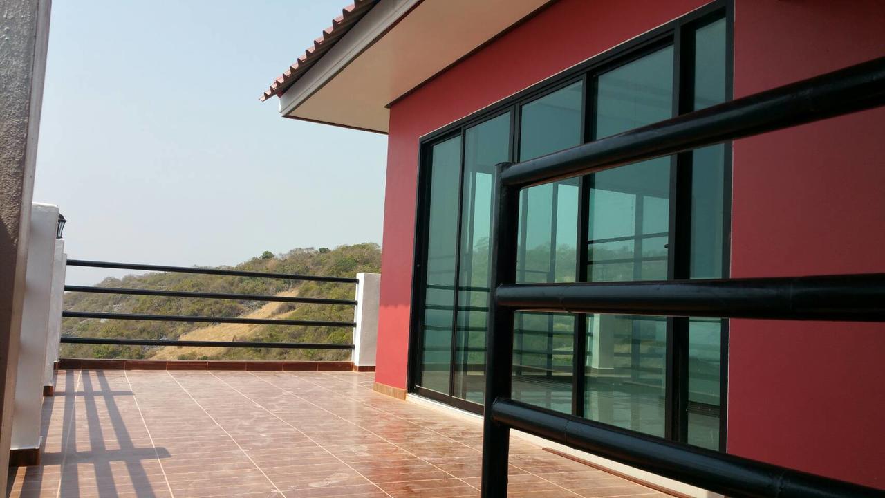 Ocean View Resort - Koh Sichang Εξωτερικό φωτογραφία